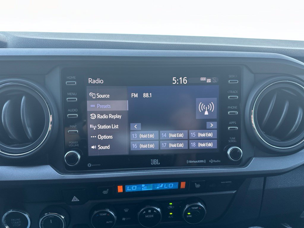 Used 2022 Toyota Tacoma TRD Off-Road w/ TRD Premium Off Road Package AWD/4WD image 47