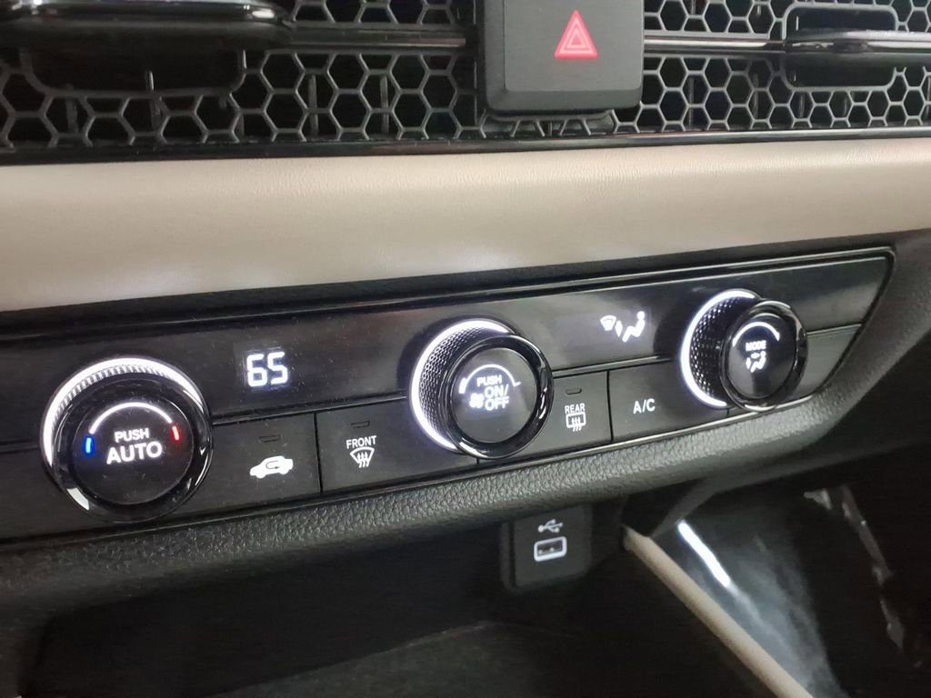 Used 2024 Honda HR-V LX image 9