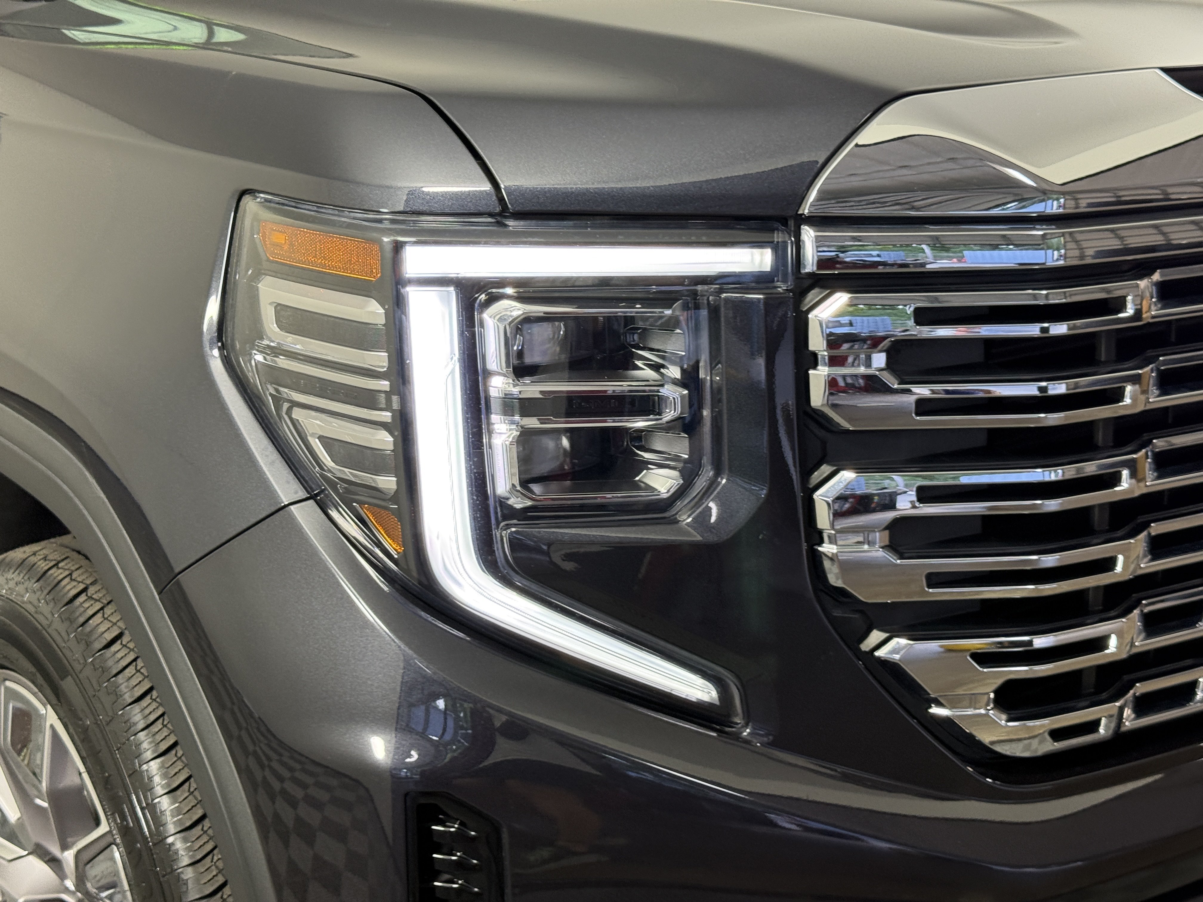 Used 2023 GMC Sierra 1500 Denali w/ Denali Reserve Package AWD/4WD image 7