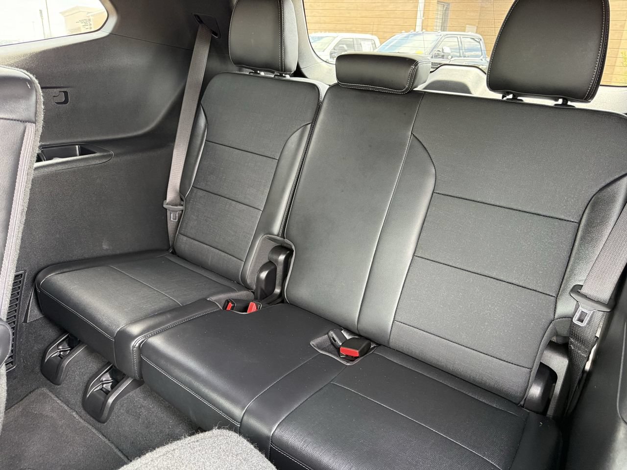Used 2025 Buick Enclave Preferred w/ Power Package FWD image 25