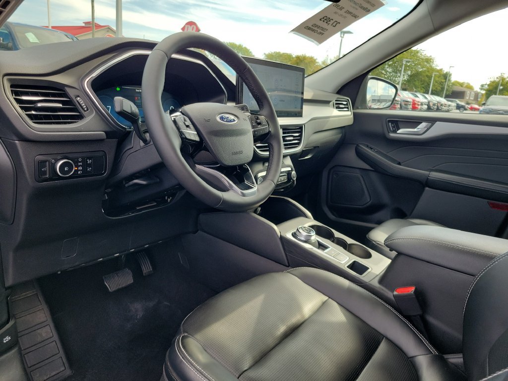 Certified 2023 Ford Escape Platinum AWD/4WD image 22