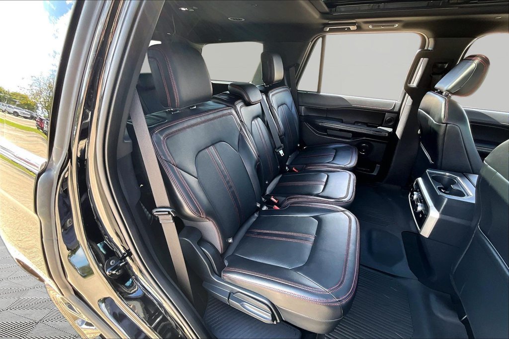 Certified 2024 Ford Expedition Limited AWD/4WD image 27