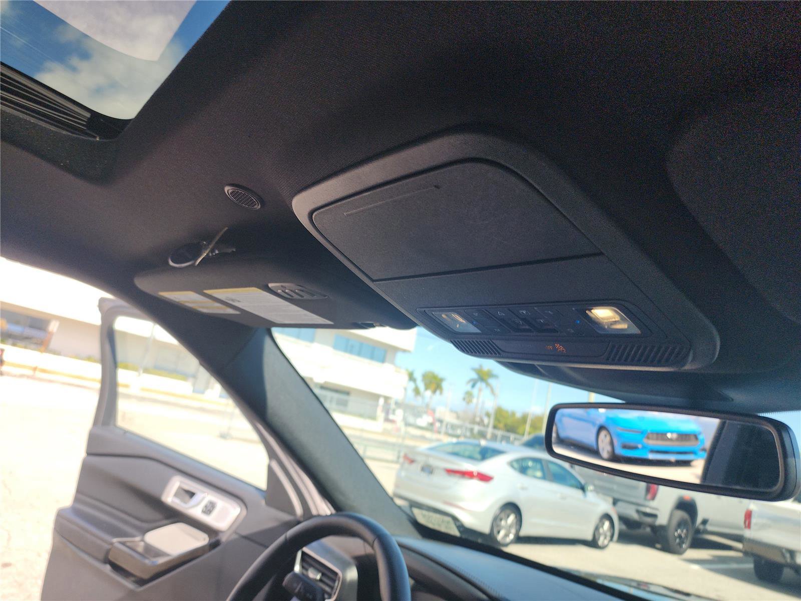 Certified 2023 Ford Explorer Platinum w/ Technology Package image 35