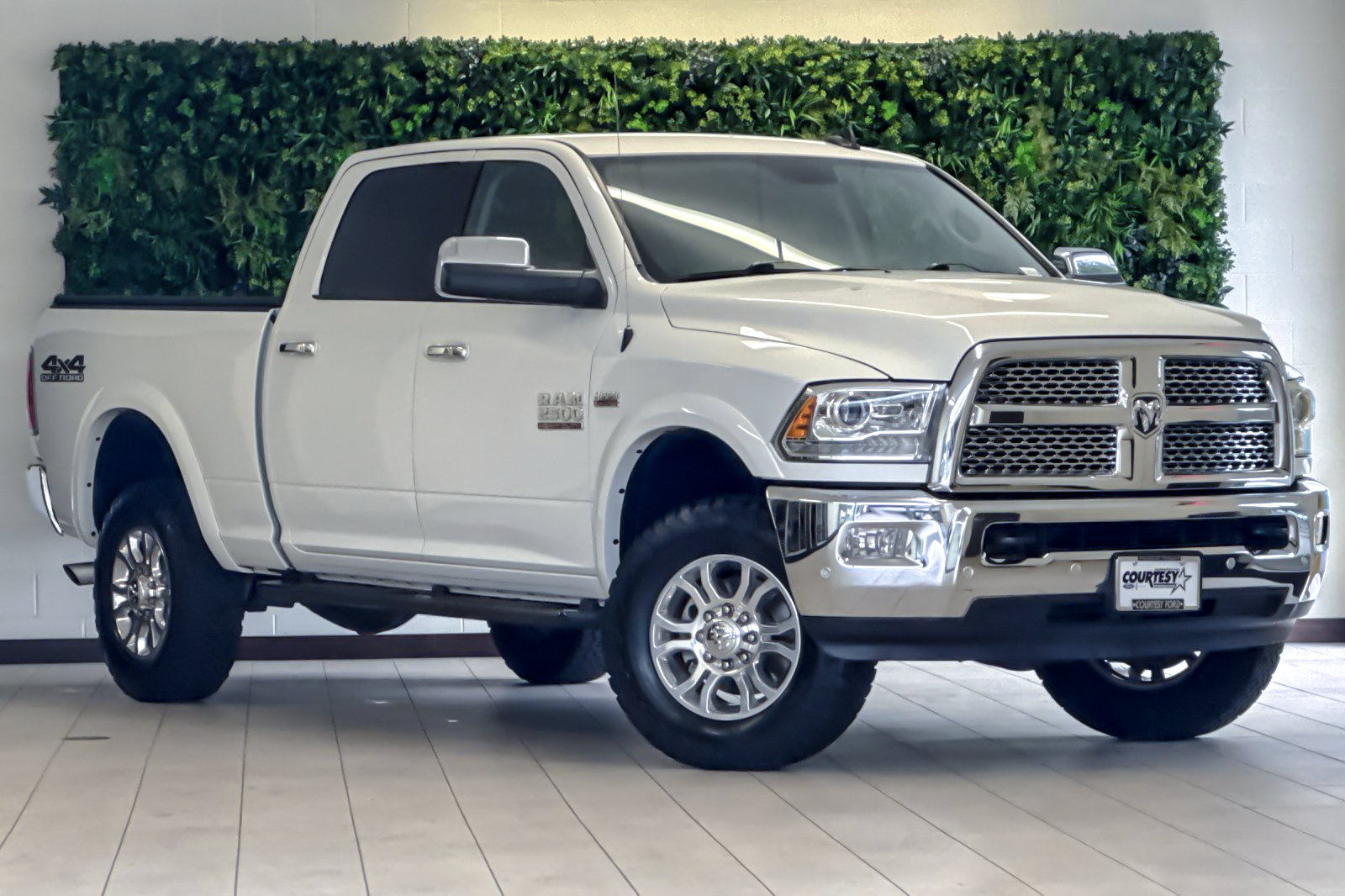 Used 2018 RAM 2500 Laramie w/ Off Road Package AWD/4WD image 1