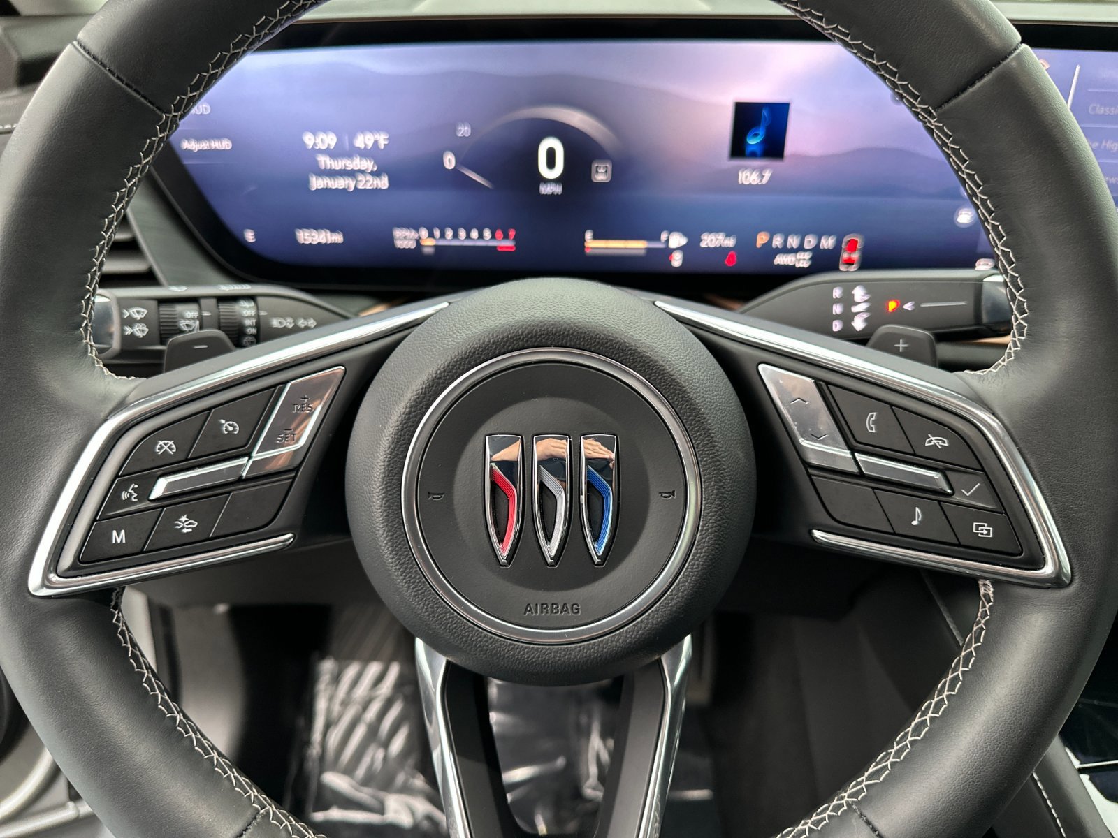 Used 2025 Buick Envision Sport Touring image 23