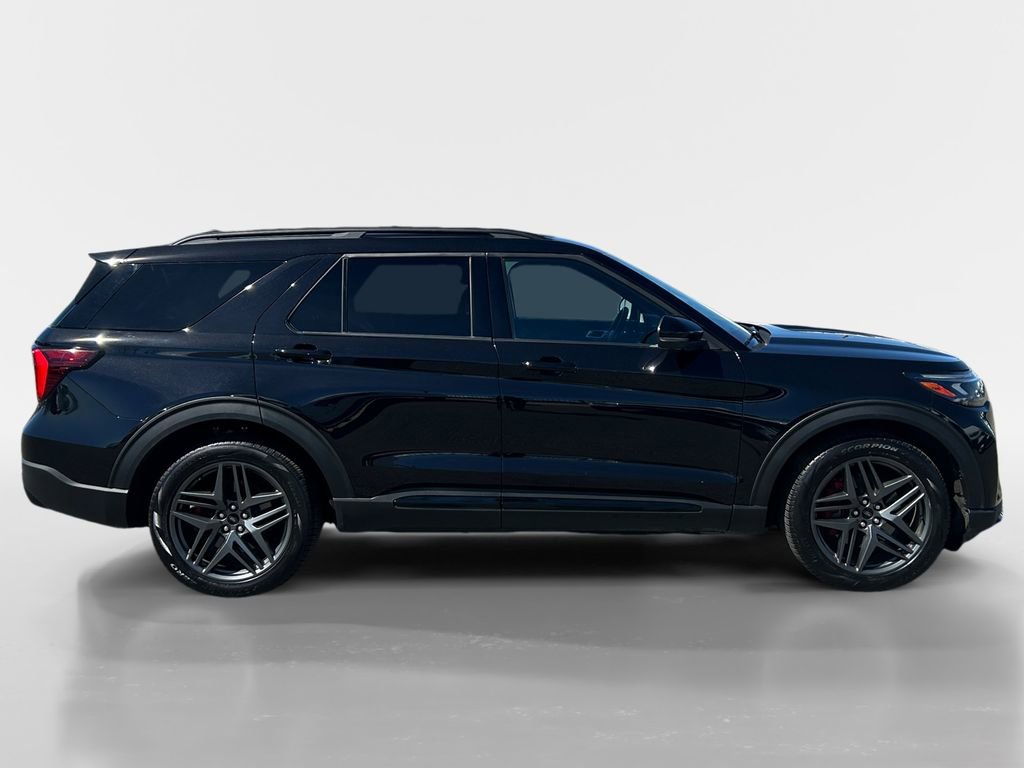 Certified 2025 Ford Explorer ST AWD/4WD image 6