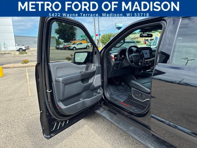 Certified 2022 Ford F150 Raptor w/ Equipment Group 801A High AWD/4WD image 16