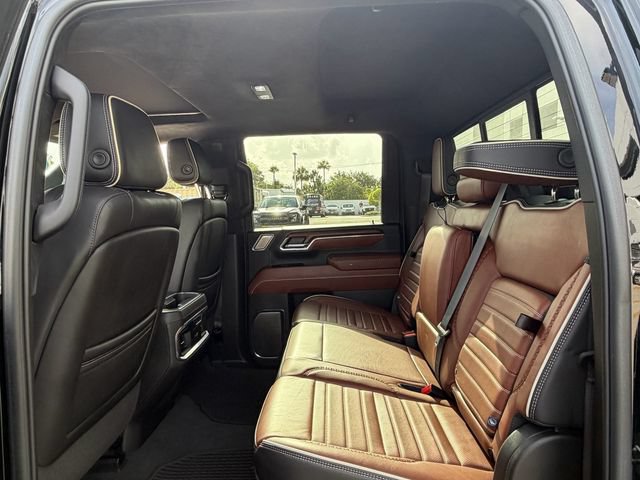Used 2024 GMC Sierra 2500 Denali Ultimate AWD/4WD image 9