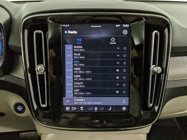 Used 2023 Volvo XC40 B5 Ultimate w/ Climate Package image 8