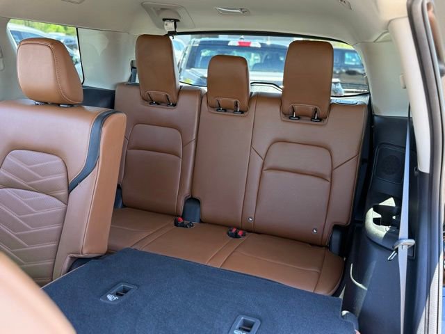 Used 2023 Nissan Pathfinder Platinum w/ Cargo Package AWD/4WD image 32
