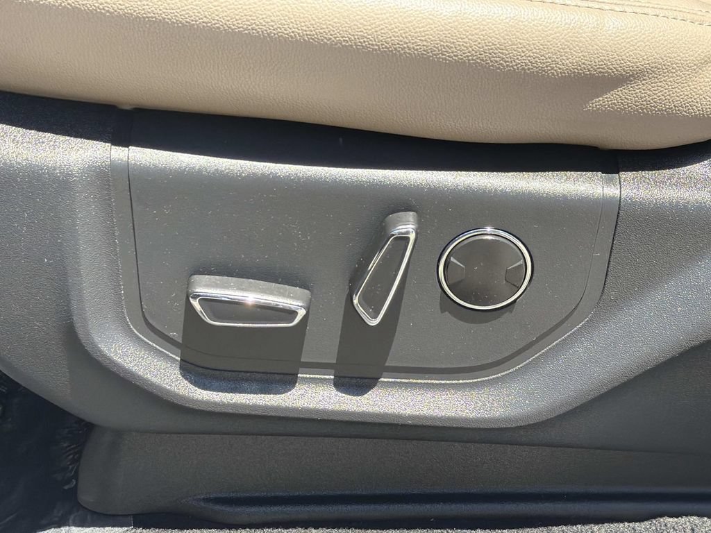 Certified 2024 Ford Expedition Limited AWD/4WD image 23