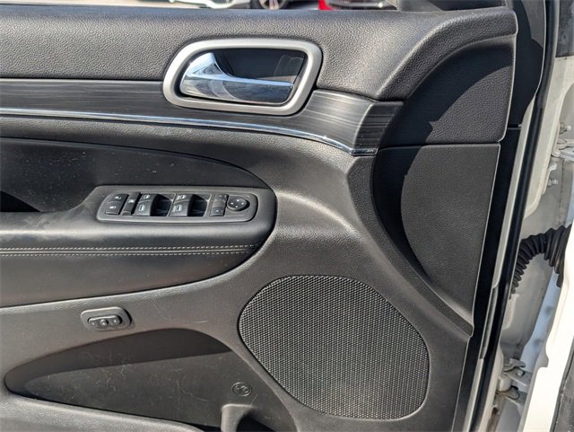 Used 2019 Jeep Grand Cherokee Limited image 23