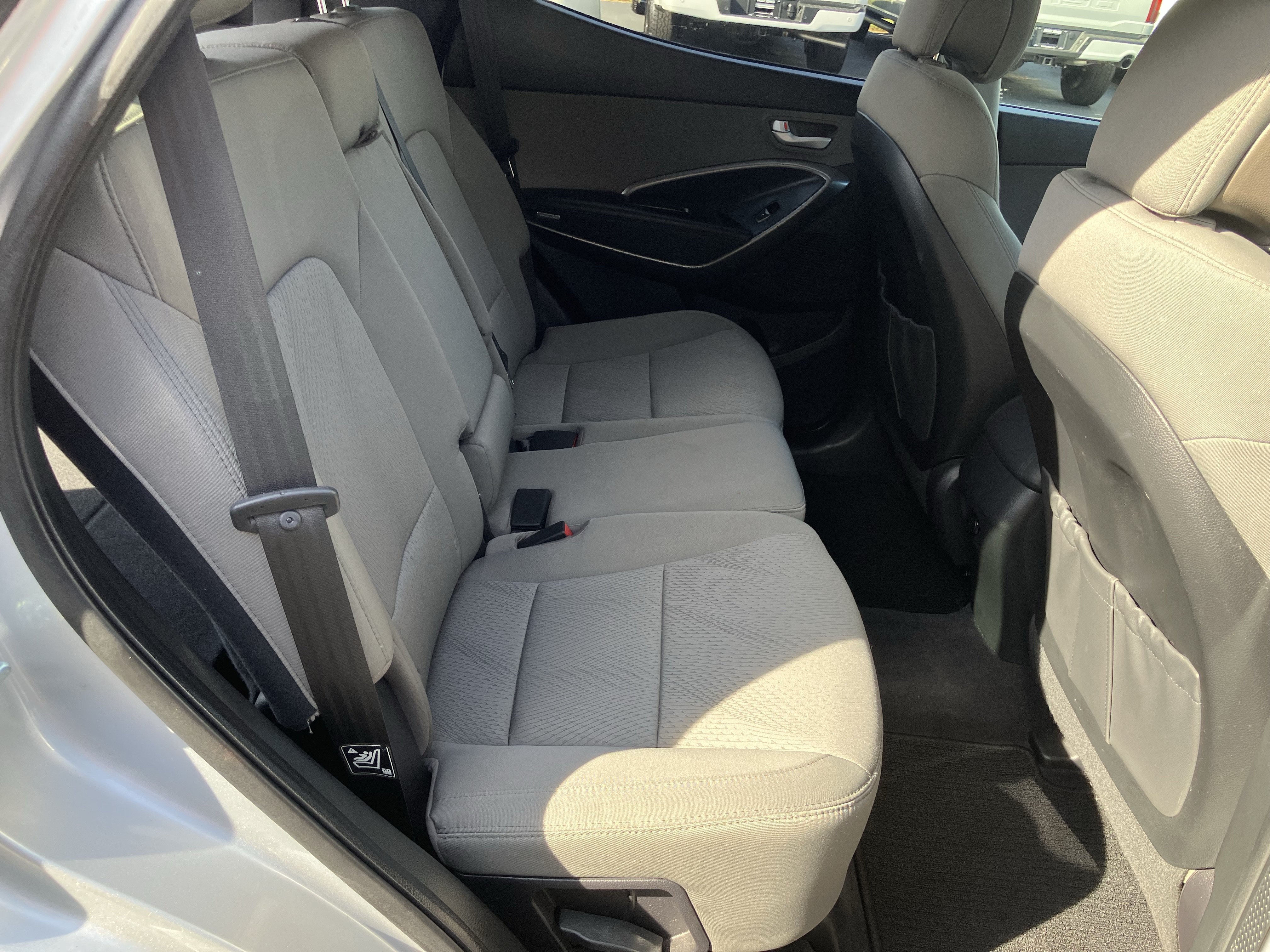Used 2018 Hyundai Santa Fe Sport w/ 2.4L Value Package 02 FWD image 16