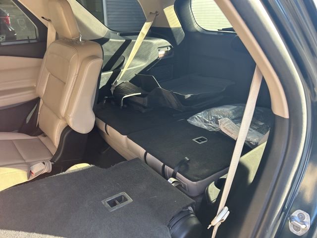 Certified 2022 Ford Explorer XLT w/ Equipment Group 202A image 27