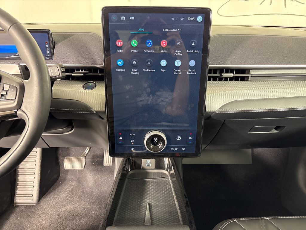 Certified 2023 Ford Mustang Mach-E Select RWD image 32