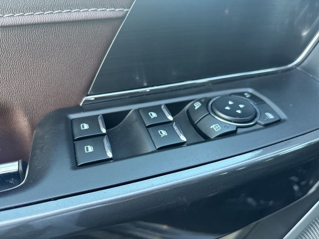 Certified 2023 Ford F150 Lariat w/ Equipment Group 502A High image 18