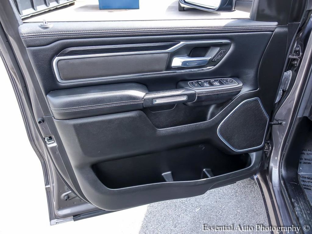 Used 2023 RAM 1500 Laramie AWD/4WD image 22