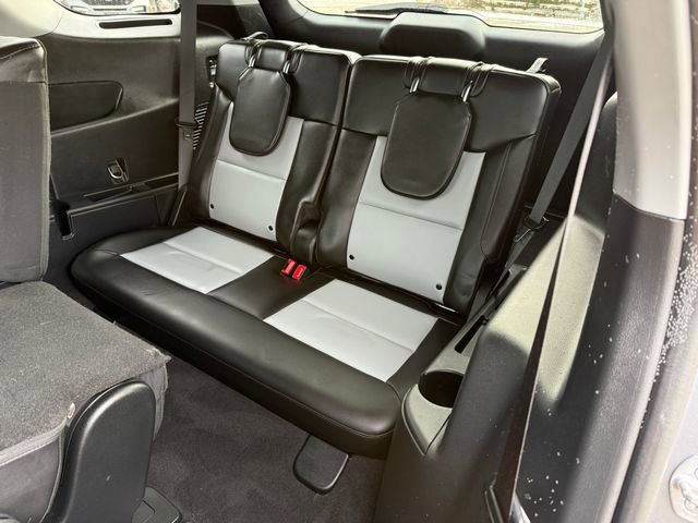 Certified 2022 Ford Explorer XLT w/ Equipment Group 202A image 16