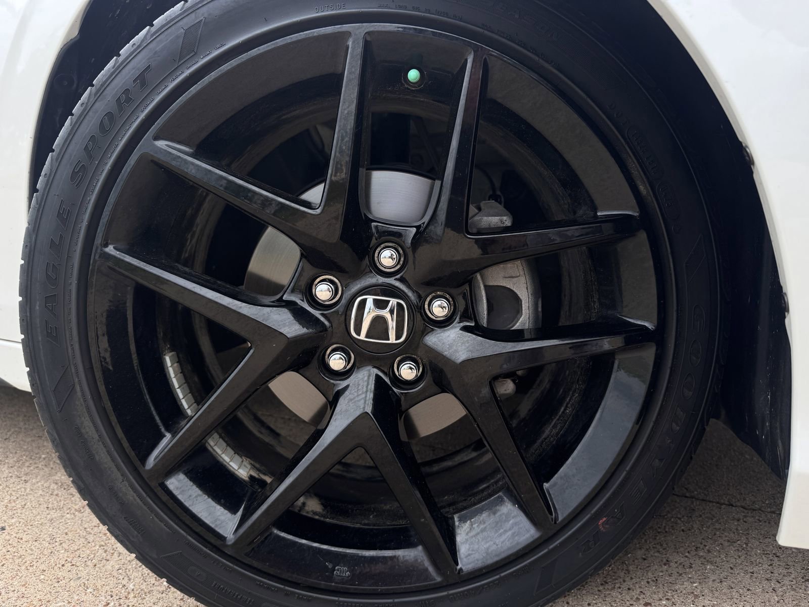 Used 2025 Honda Civic Sport image 10