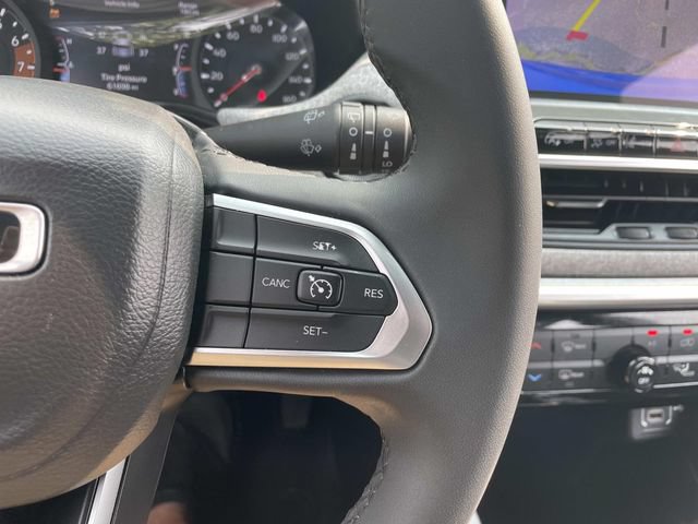 Used 2024 Jeep Compass Latitude AWD/4WD image 34