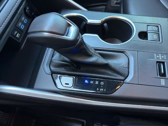 Used 2022 Toyota Highlander XLE image 26