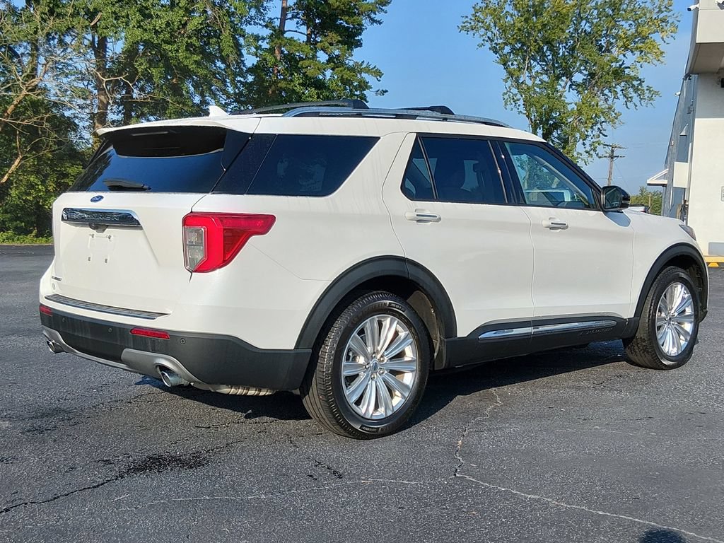 Certified 2023 Ford Explorer Limited w/ Limited Technology Package RWD image 4