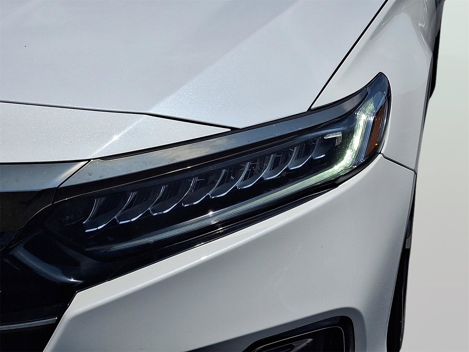 Used 2022 Honda Accord Sport image 25