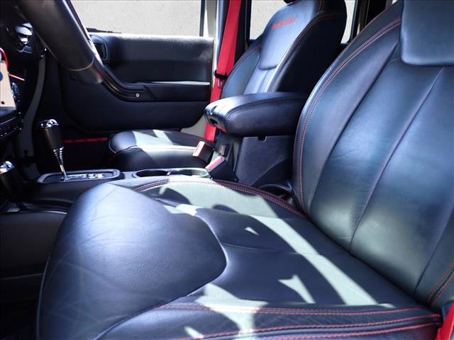 Used 2017 Jeep Wrangler Unlimited Rubicon AWD/4WD image 12