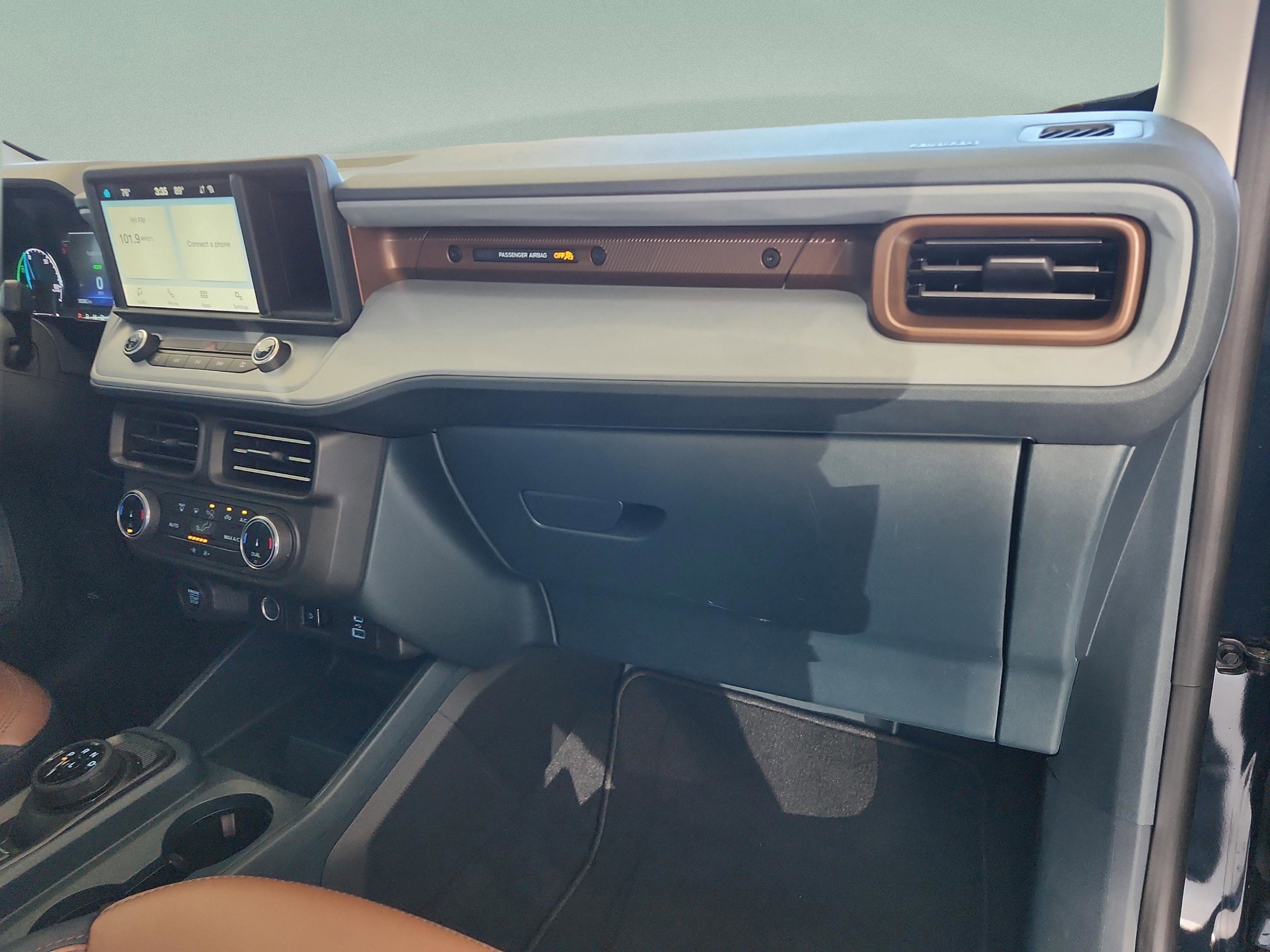 Certified 2023 Ford Maverick Lariat image 21