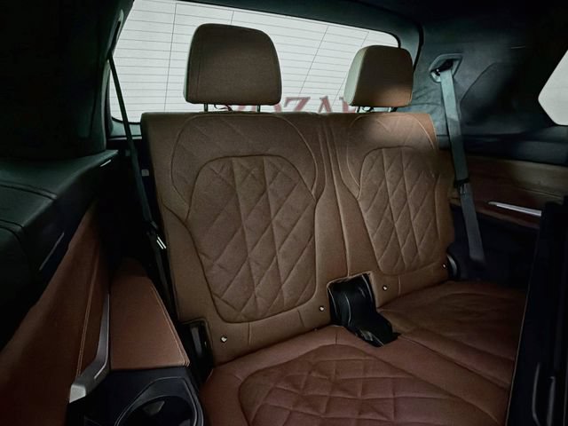 Used 2024 BMW X7 xDrive40i AWD/4WD image 33