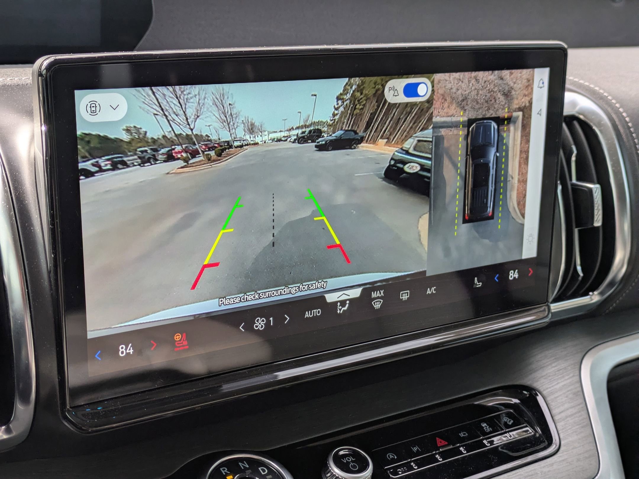 Certified 2025 Ford Expedition Platinum w/ Driver's Package image 22