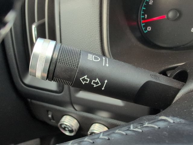 Used 2022 Chevrolet Colorado LT w/ LT Convenience Package AWD/4WD image 24