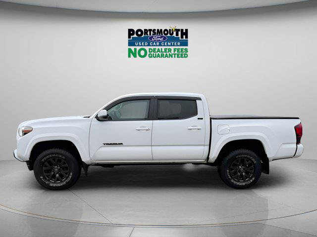 Used 2021 Toyota Tacoma SR5 AWD/4WD image 2
