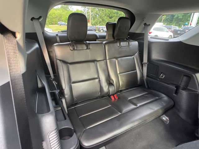 Certified 2021 Ford Explorer XLT w/ Equipment Group 202A AWD/4WD image 35