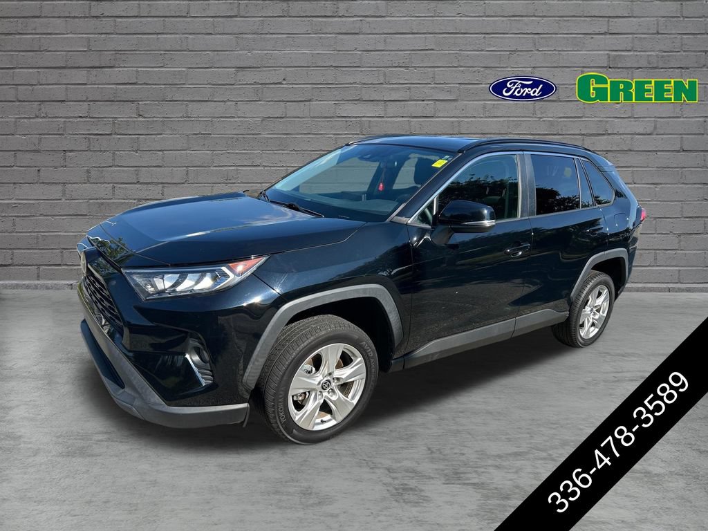 Used 2021 Toyota RAV4 XLE FWD image 1