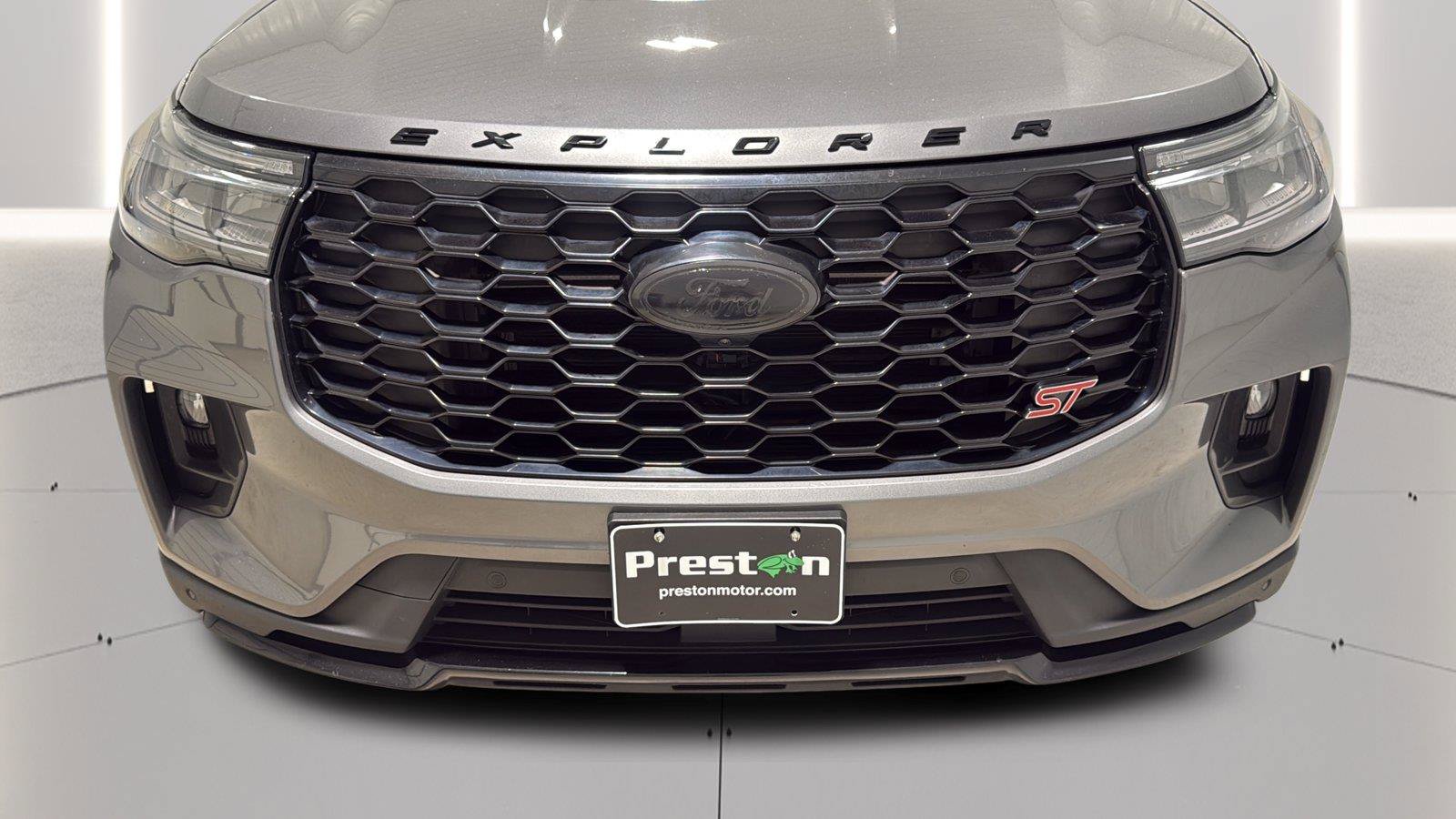 Certified 2025 Ford Explorer ST w/ Sun And Sound Package AWD/4WD image 11