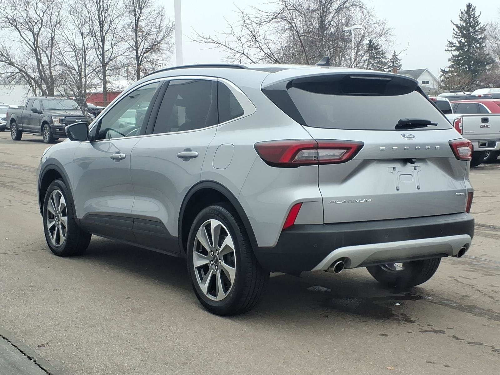 Certified 2024 Ford Escape Platinum image 2