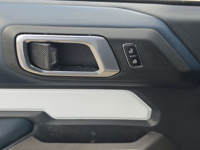 Certified 2023 Ford Bronco Outer Banks AWD/4WD image 11