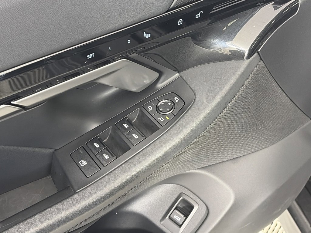 Used 2024 BMW 530i xDrive image 24