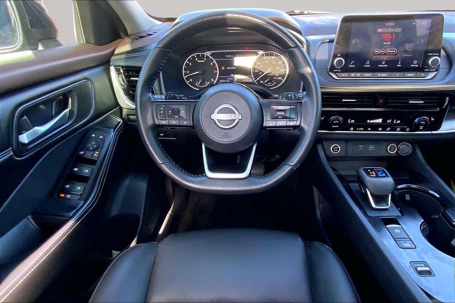Used 2022 Nissan Rogue SV w/ SV Premium Package FWD image 6