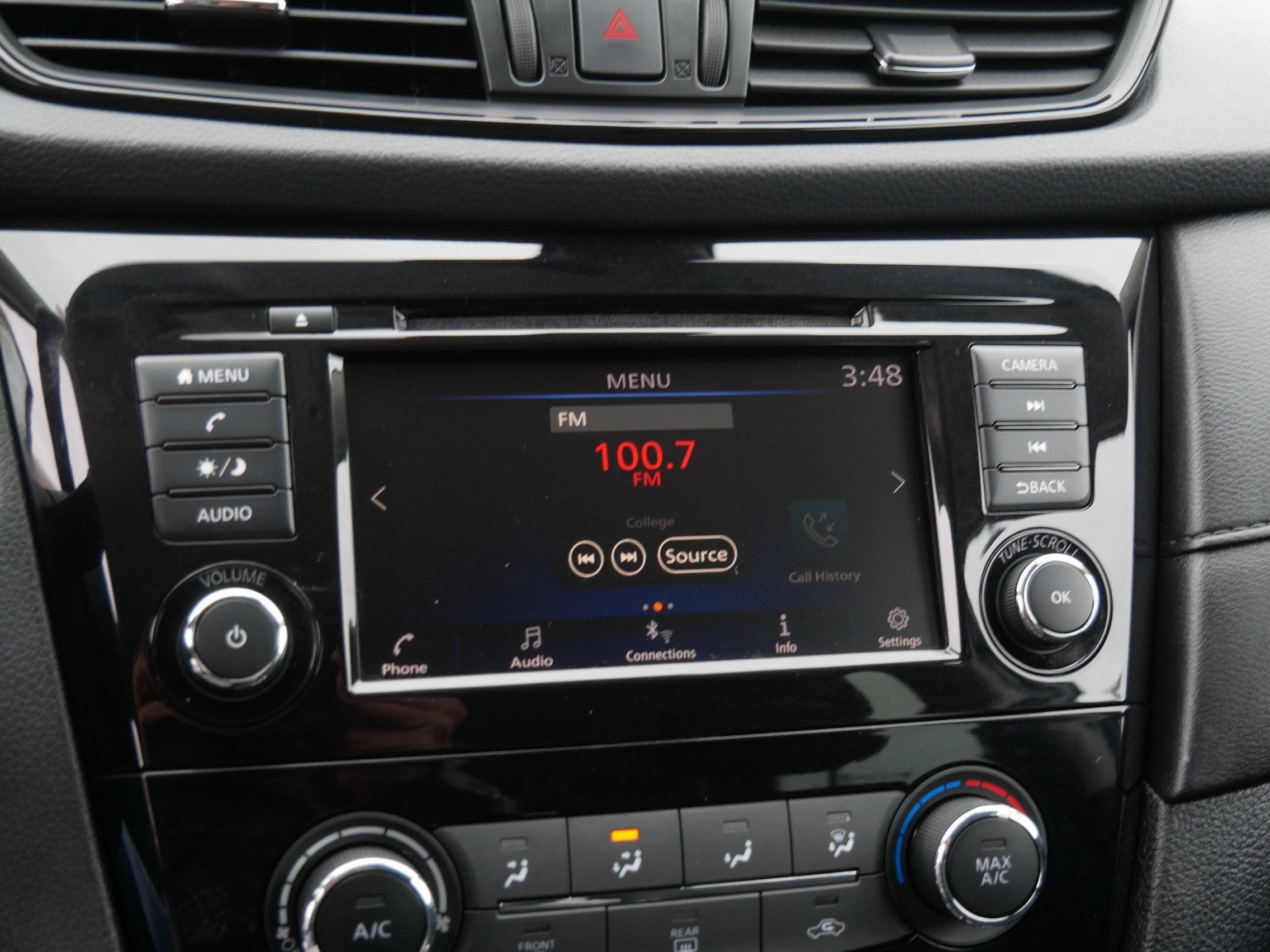 Used 2020 Nissan Rogue S image 22