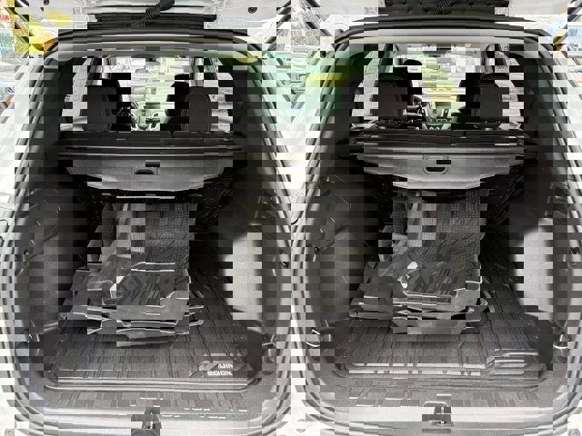 Used 2022 Chevrolet Equinox LT w/ LPO, Floor Liner Package image 19