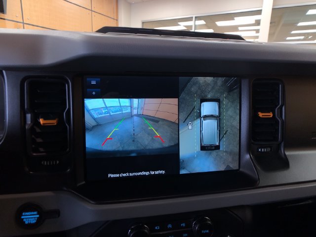 Certified 2022 Ford Bronco Badlands AWD/4WD image 16