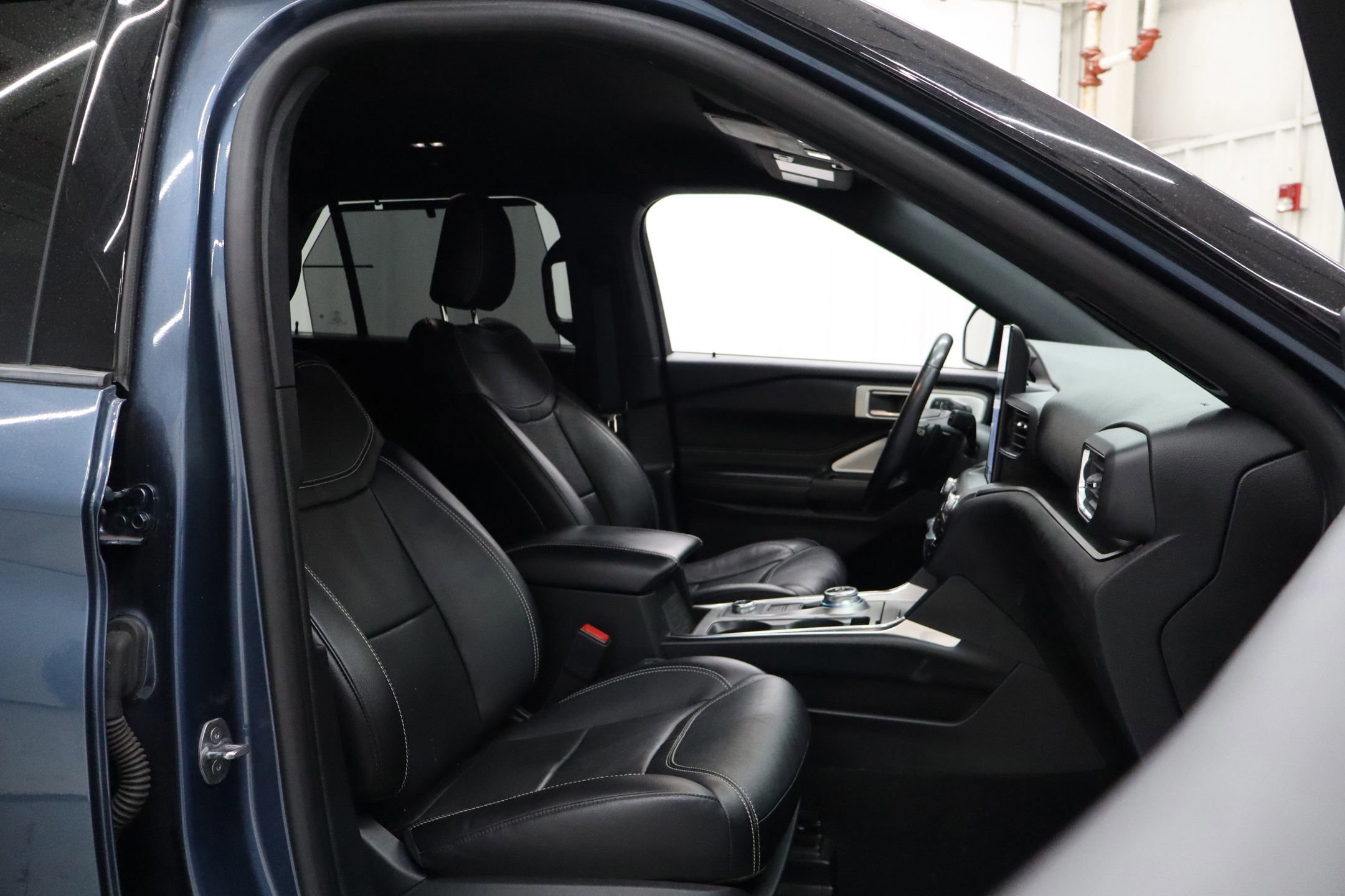 Certified 2020 Ford Explorer ST w/ Premium Technology Package image 36