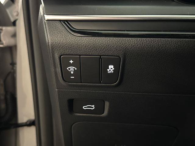 Used 2025 Kia K5 GT-Line w/ GT-Line Premium Package FWD image 19