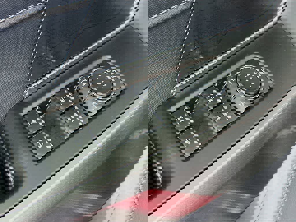 Certified 2022 Ford F150 XLT w/ Equipment Group 302A High image 29