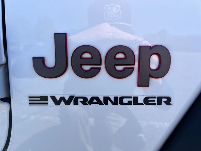 Used 2025 Jeep Wrangler Unlimited Rubicon AWD/4WD image 38