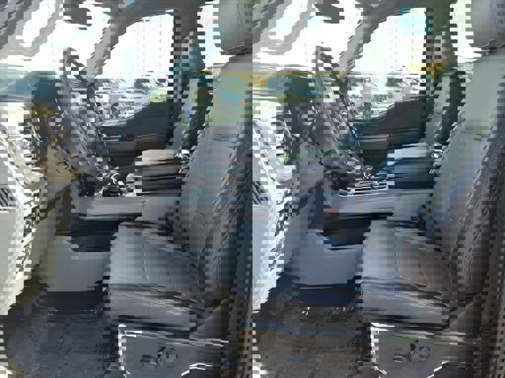 Certified 2024 Ford F150 Lariat w/ FX4 Off-Road Package image 23