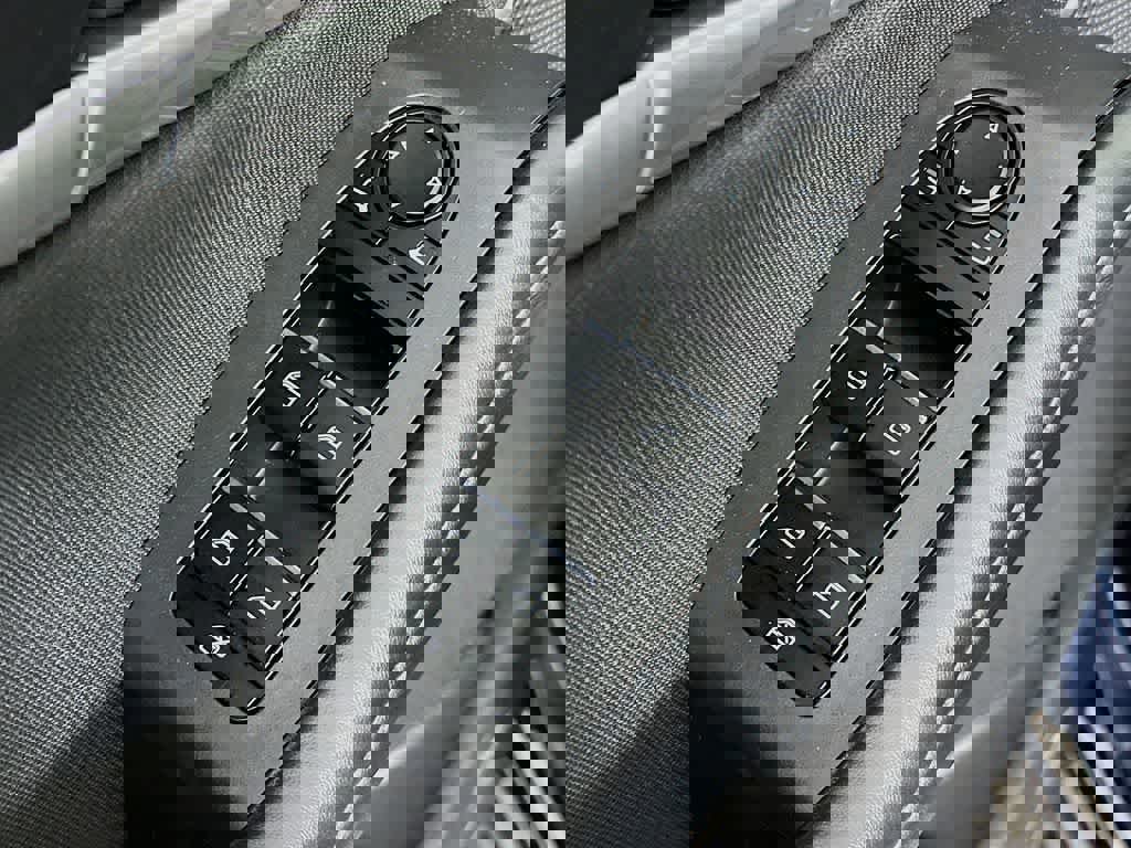 Used 2022 MAZDA CX-30 AWD 2.5 S image 38