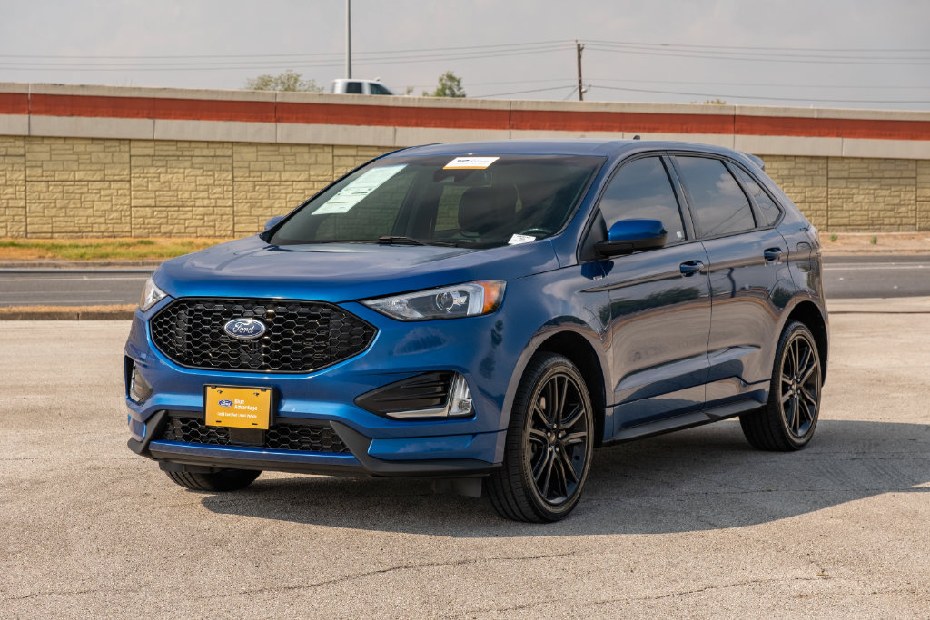 Certified 2024 Ford Edge ST-Line AWD/4WD image 4